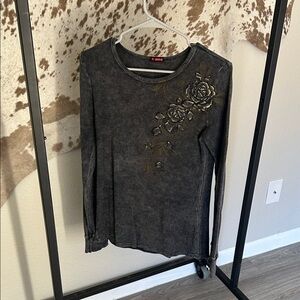 Embroidered Long Sleeve Shirt